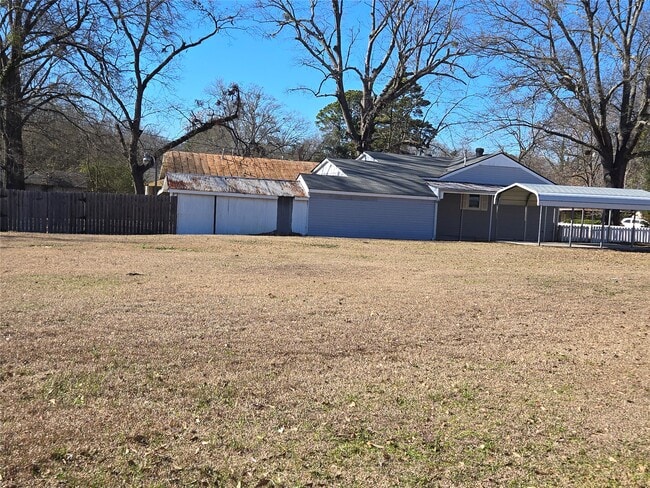Building Photo - 1711 W 17th St