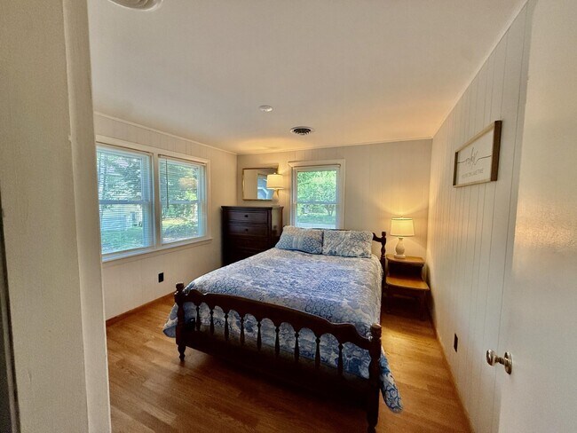 Building Photo - 43 Beachwood Rd