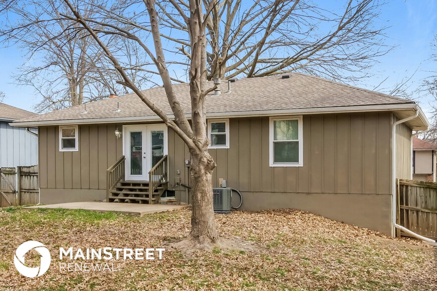 Building Photo - 1404 N Aztec Ave