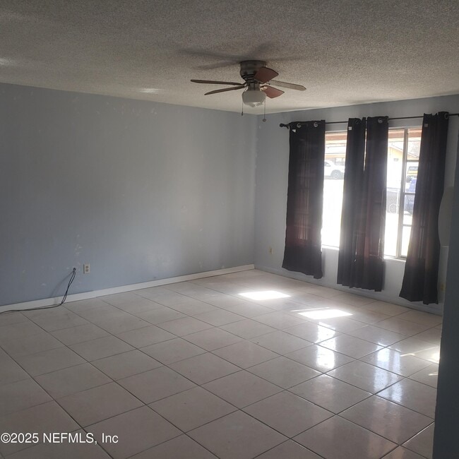 Building Photo - 7861 Austin Rd