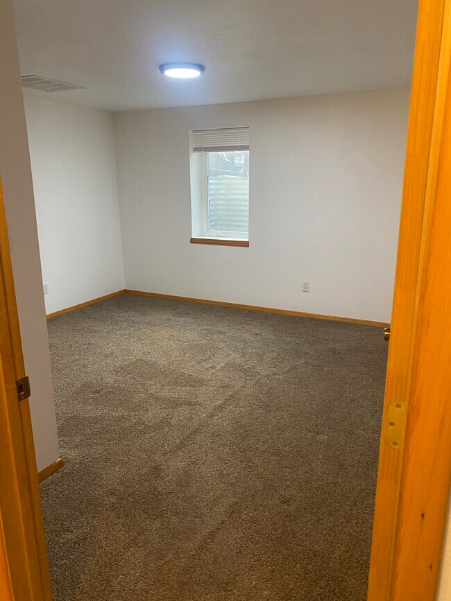 Building Photo - 132 N Bliss St