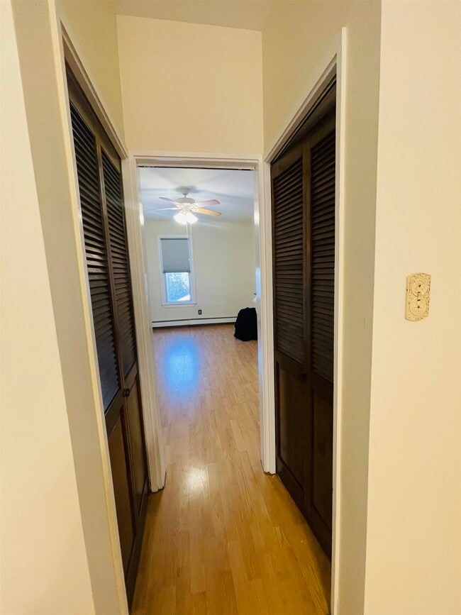 Building Photo - 39 W 35th St