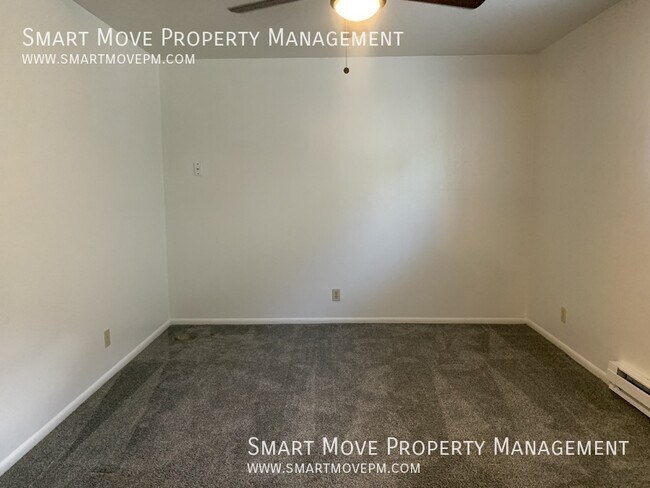Building Photo - 2553 Targee-