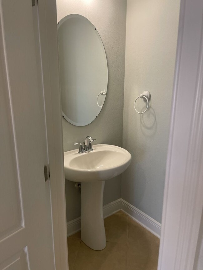 Building Photo - Paradise, Tranquility & Convenience — A Must-See Home in The Reserve at Minneola