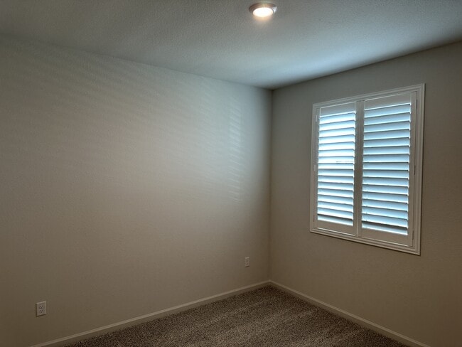 Building Photo - 7042 Mauna Loa Wy