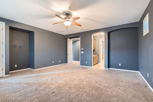 Building Photo - 333 Shimmering Moon St