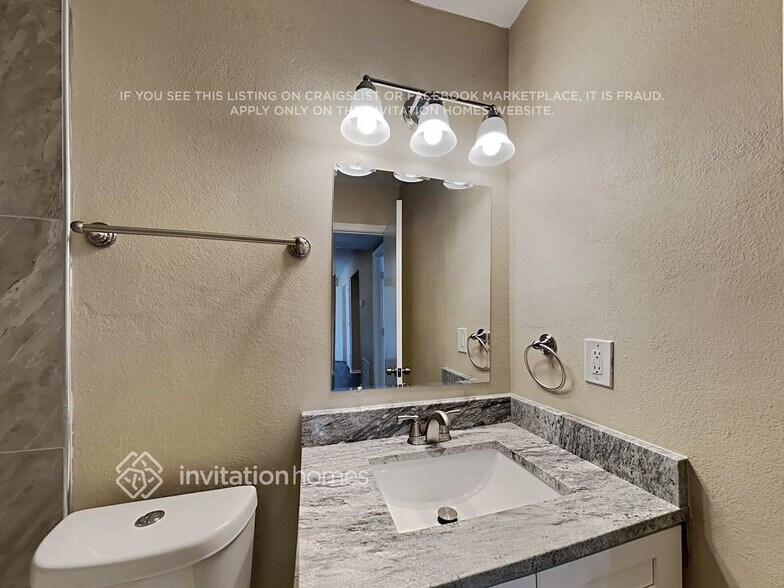 Building Photo - 927 Sylvan Creek Dr