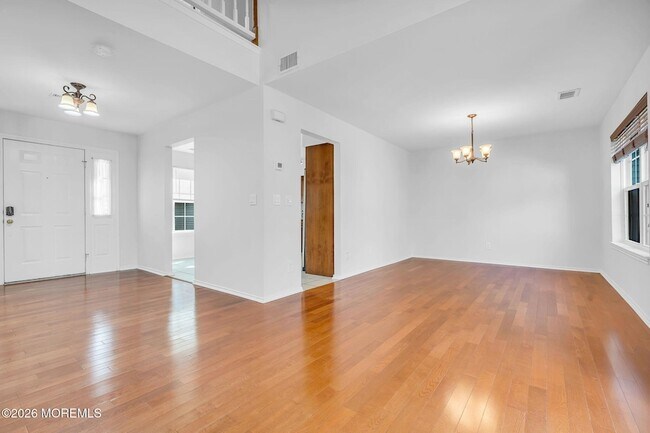 Building Photo - 145 Old Orchard Ln
