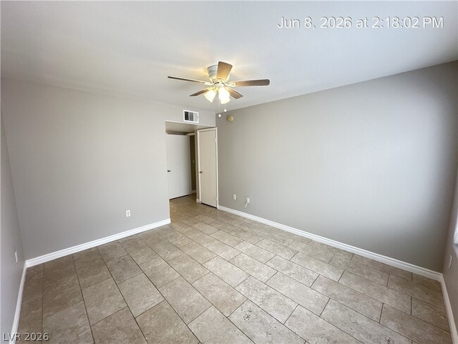 Building Photo - 5710 E Tropicana Ave