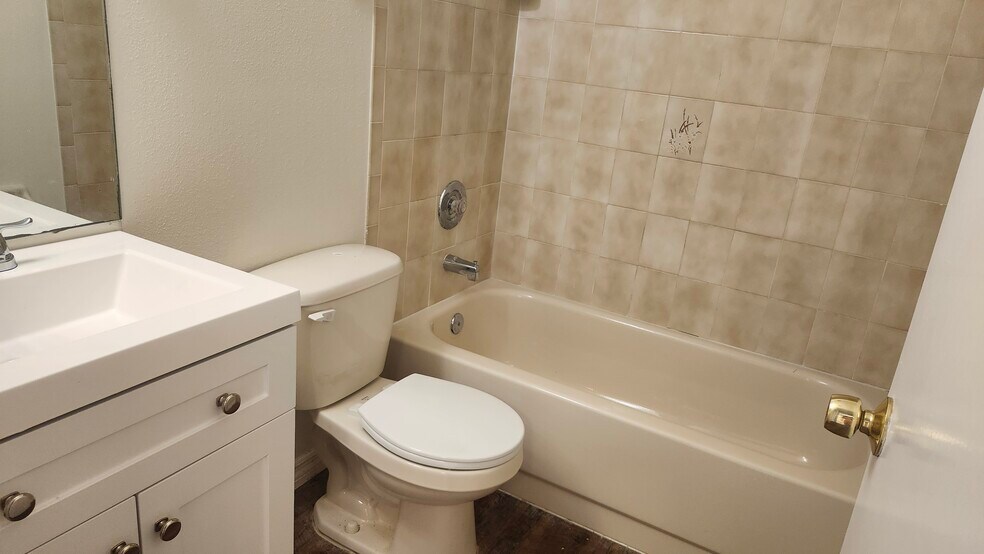 Building Photo - 7413 Mead Dr