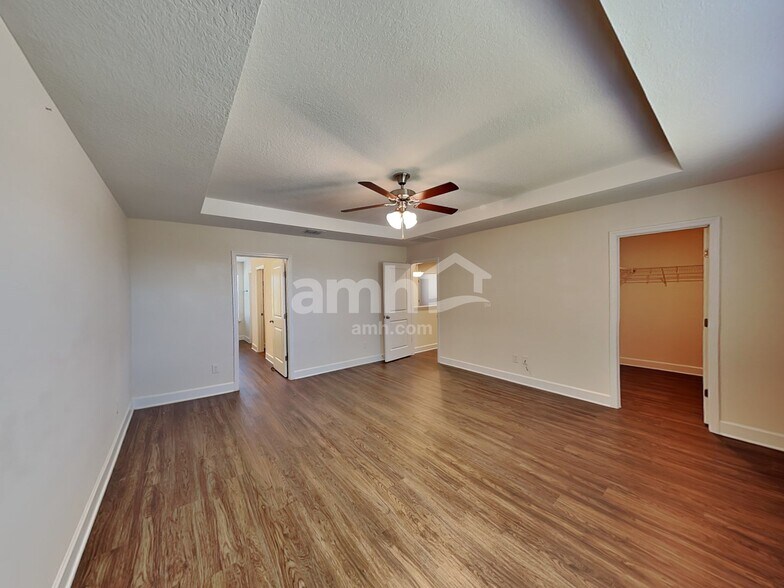 Building Photo - 242 Crestrun Loop