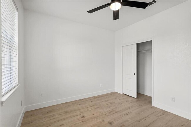 Building Photo - 3702 Tall Cedars Rd