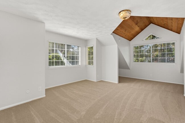 Building Photo - Stunning Carlsbad Executive Home with Ocean Views