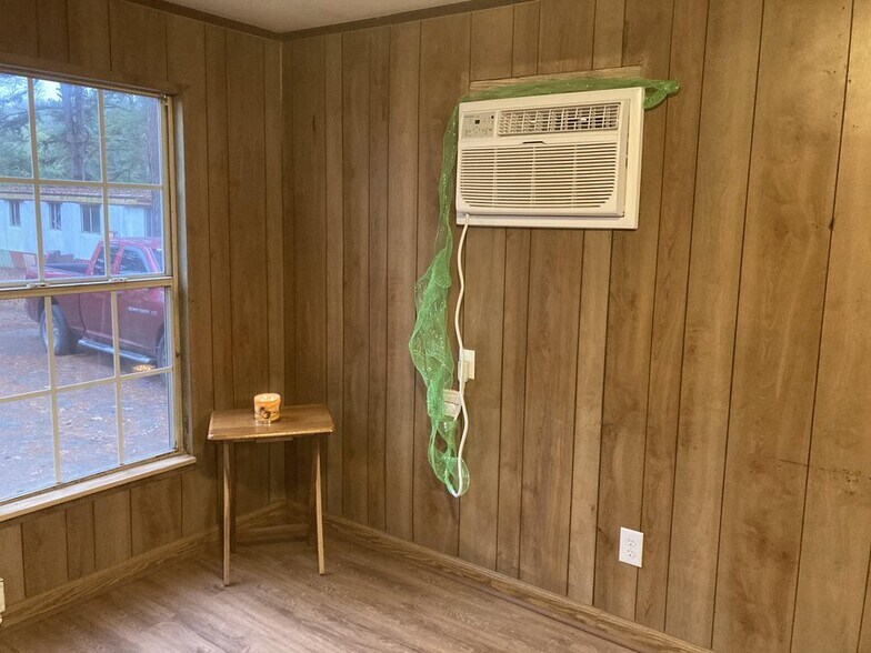 Building Photo - 179 Quarry Ln