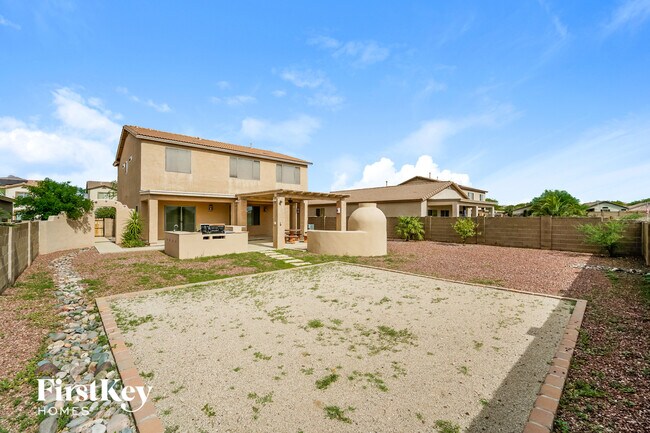 Building Photo - 8202 S Placita Gijon