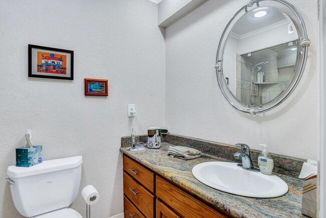 Building Photo - A must see Dallas Condo!