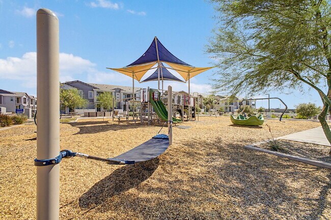 Building Photo - Live the Hawes Crossing Lifestyle – Pool, Pickleball & More! Internet included in the rent!