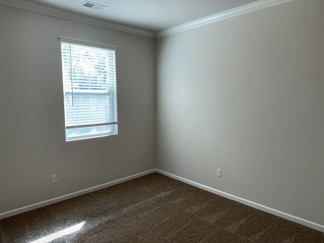 Building Photo - 17401 Carolina Hickory Dr