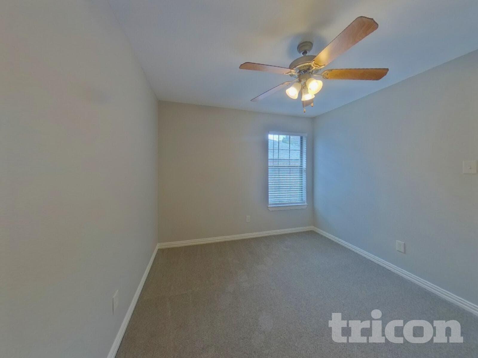 Building Photo - 804 Rambling Ct