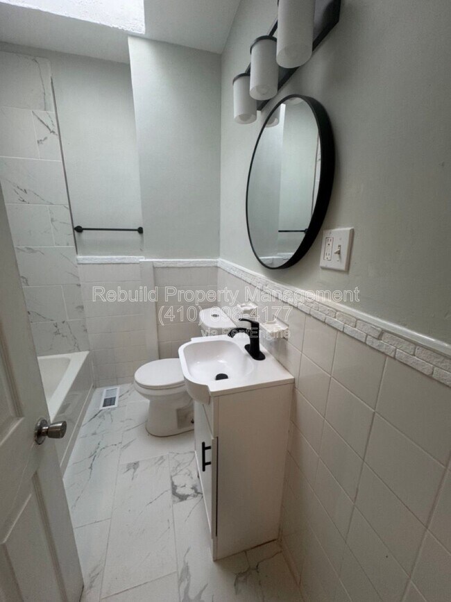 Building Photo - 3706 Gelston Dr