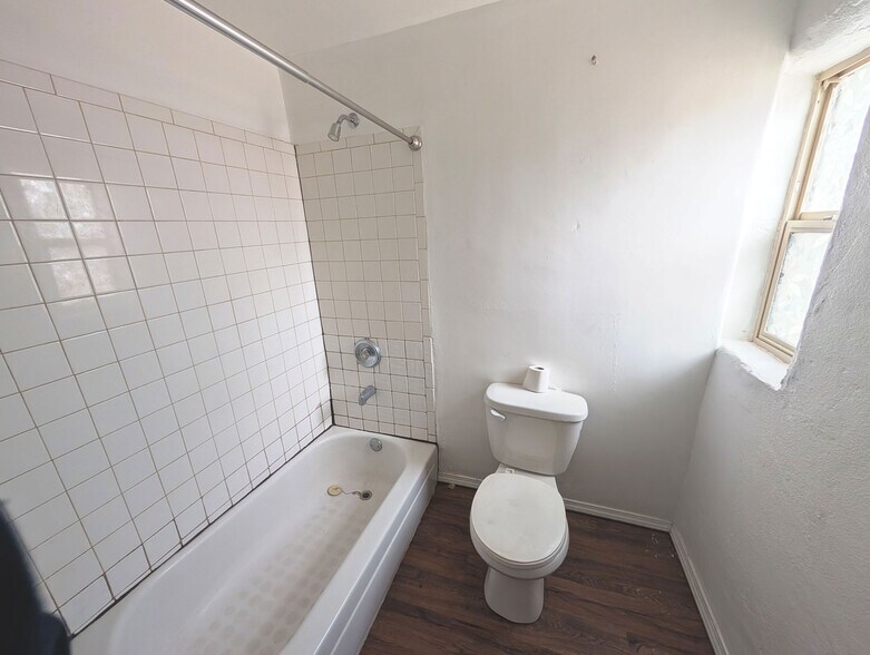 Building Photo - 1203 Barelas St SW