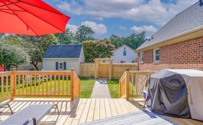 Building Photo - Gorgeous house for rent in Chesapeake.