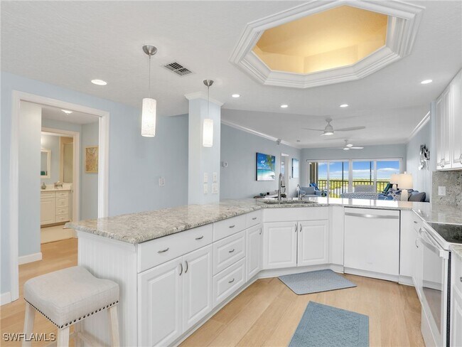 Building Photo - 13105 Vanderbilt Dr