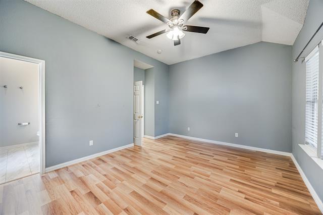 Building Photo - 1409 High Crest Dr