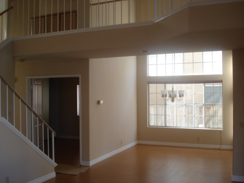 Building Photo - 14421 Autumn Hill Ln