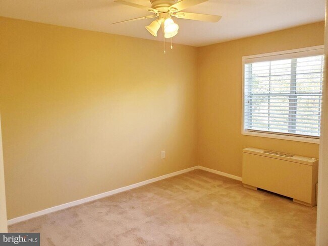 Building Photo - 10303 45th Pl