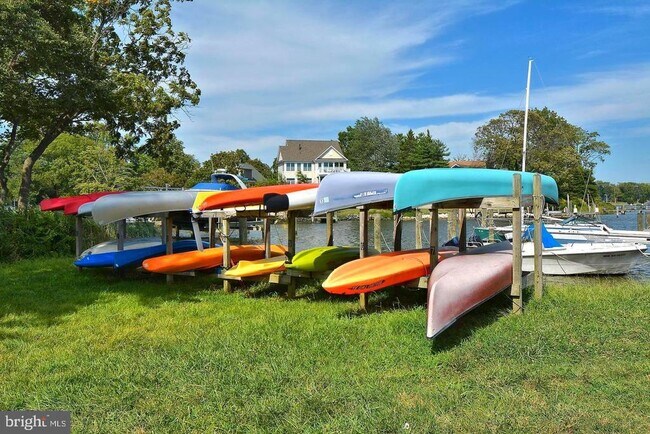 Building Photo - 624 Tayman Dr