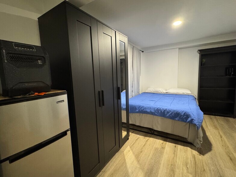 Building Photo - 14212 SE 38th St