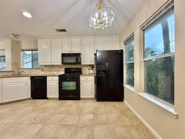 Building Photo - 105 S Spiral Vine Cir