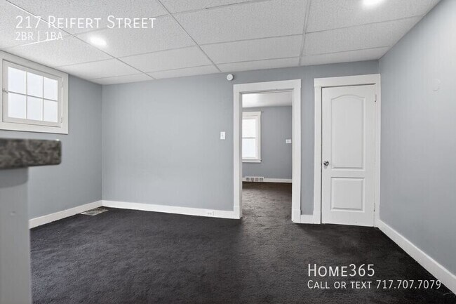Building Photo - 217 Reifert St