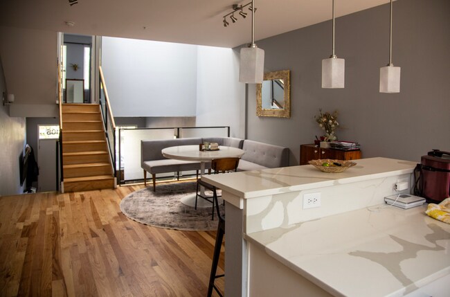 Building Photo - 4400 W 46th Ave