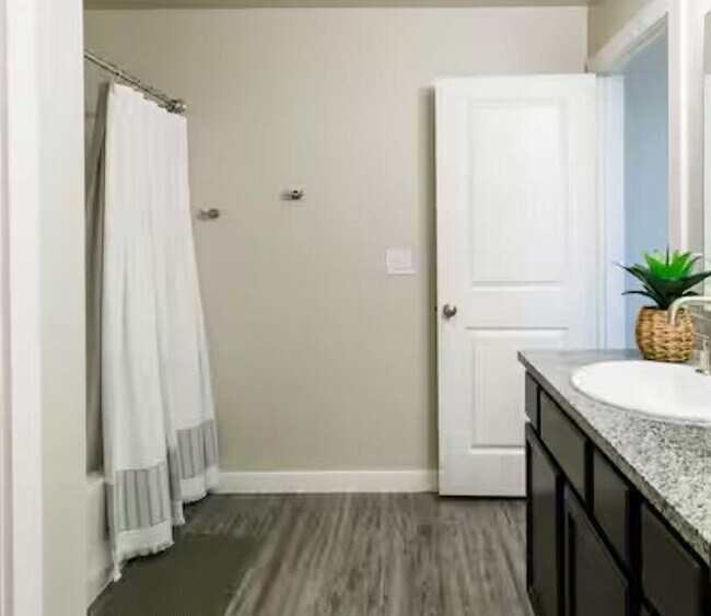 Building Photo - 2016 132nd St