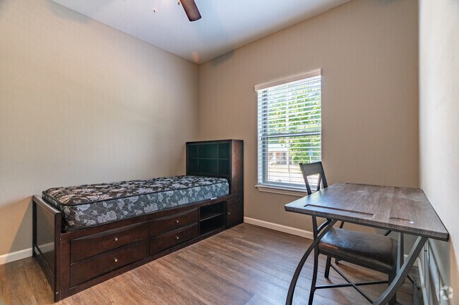 4BR, 2BA - 1000SF - Bedroom 2 - The Lusso