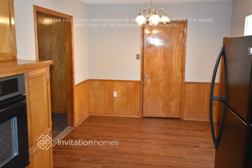 Building Photo - 7533 Janetta Dr