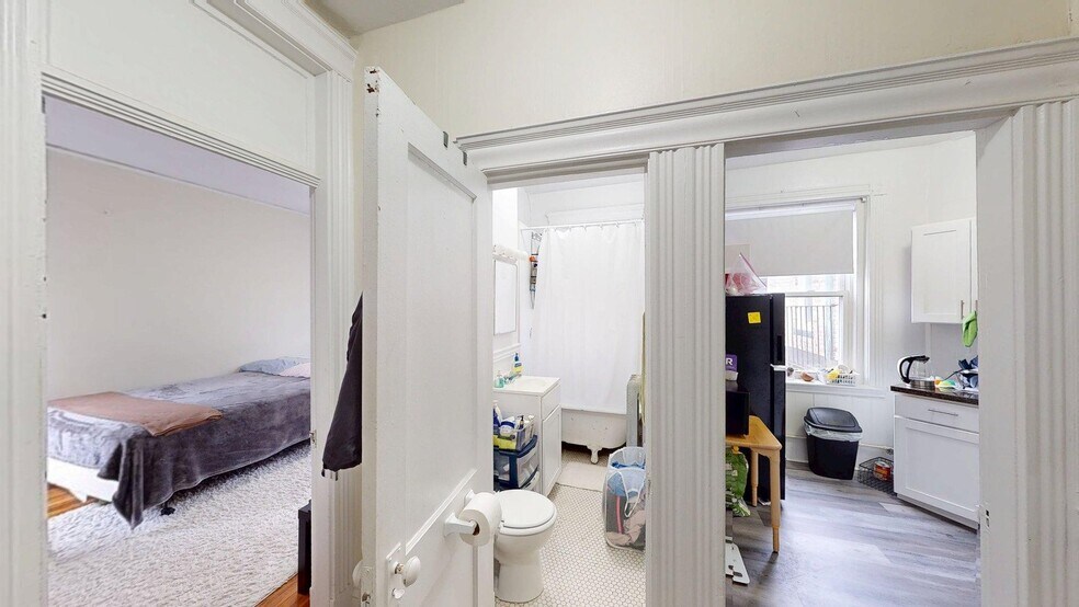 Building Photo - 5 Walbridge St