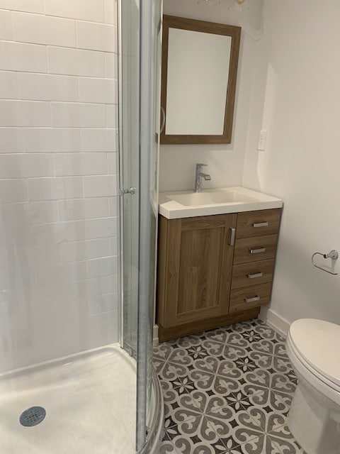 2nd bathroom - 809 Main St