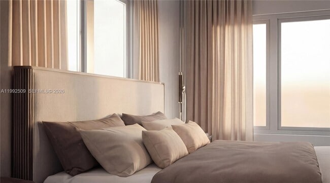 Building Photo - 824 SE 12th Ct