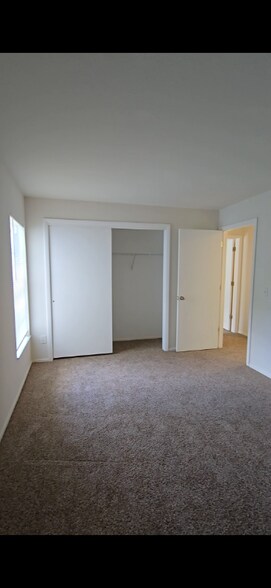 Building Photo - 4225 San Rafael Ave
