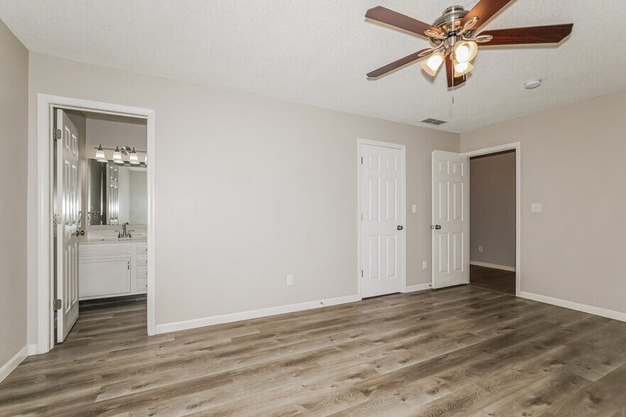 Building Photo - 6404 Amarillo Way