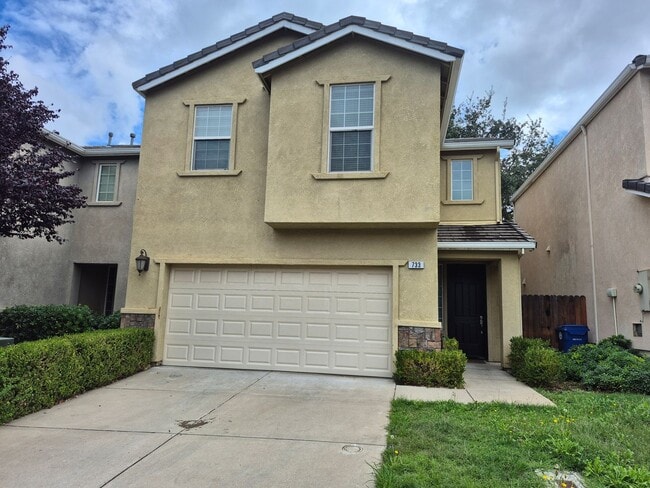 Primary Photo - Beautiful 3 bedroom 2.5 bath in Folsom