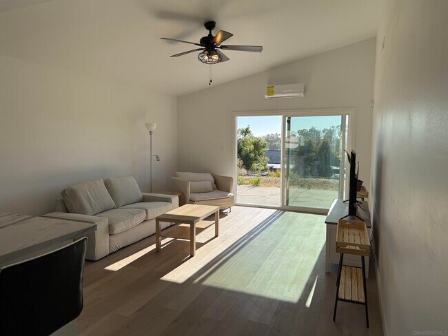 Building Photo - 664 Carefree Dr