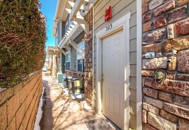 Building Photo - 9306 Amison Cir