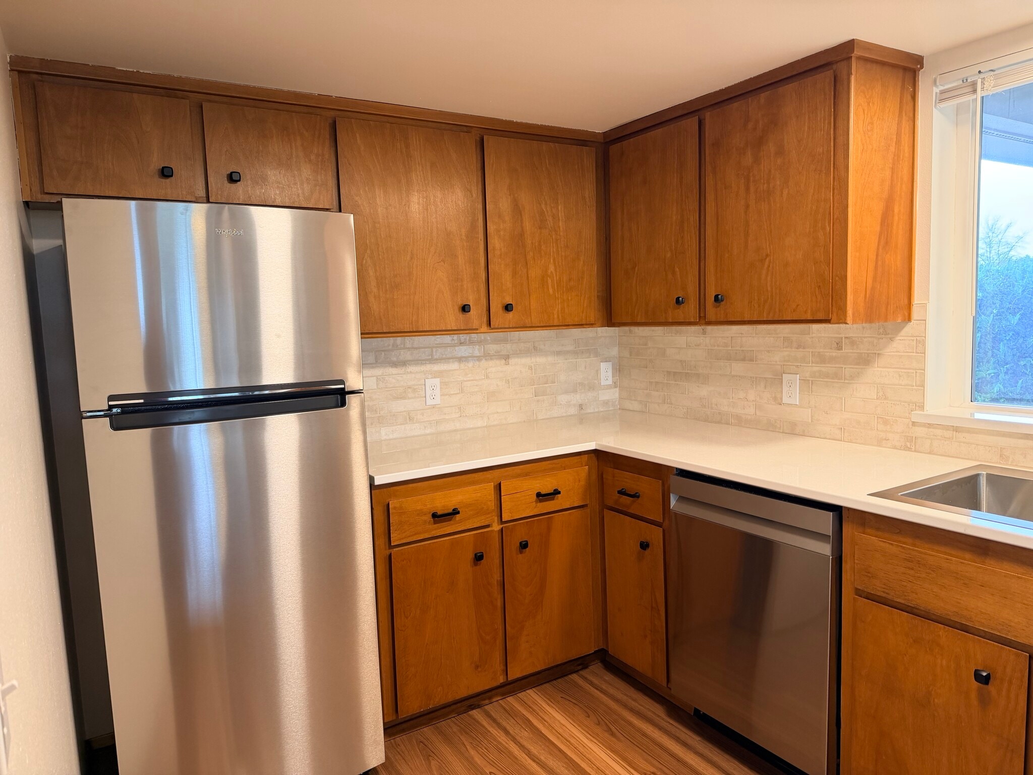 Building Photo - 1045 3rd Ave