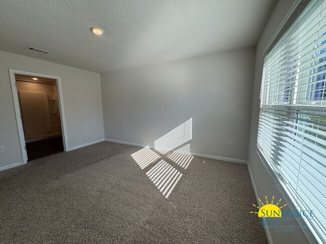 Building Photo - Beautiful 4 Bedroom Home in South Crestview!