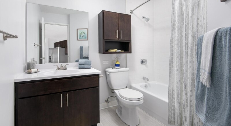 Building Photo - 5 W Chestnut St