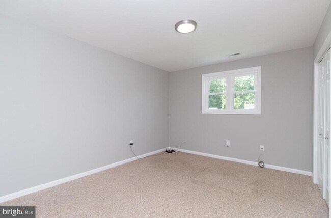 Building Photo - 5084 Sands Rd